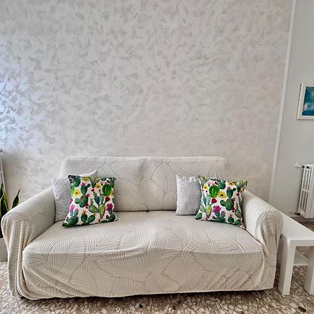 Aliste Apartment برينديسي المظهر الخارجي الصورة